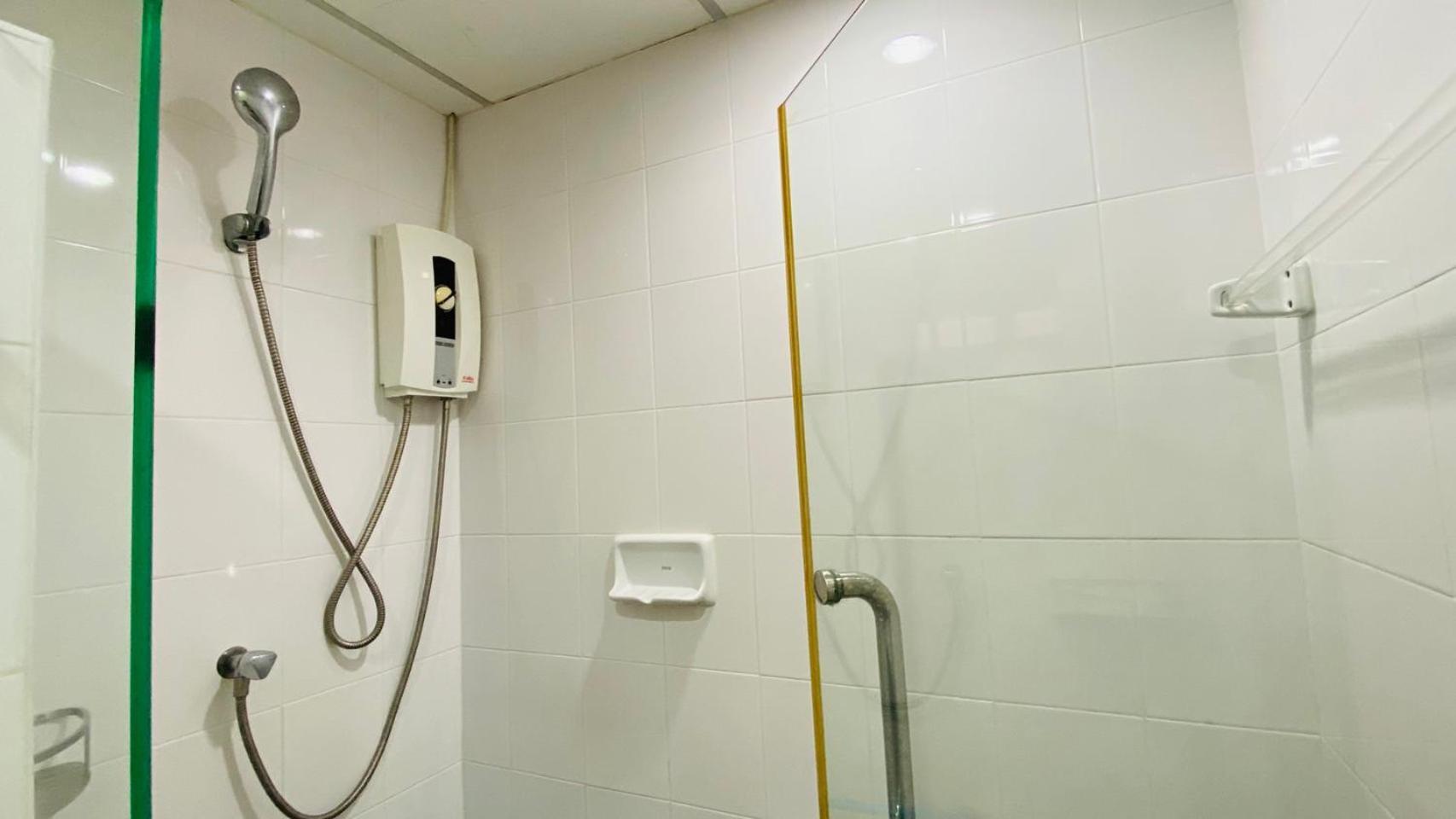 Town 2 Bedroom With Balcony-cats Friendly *
