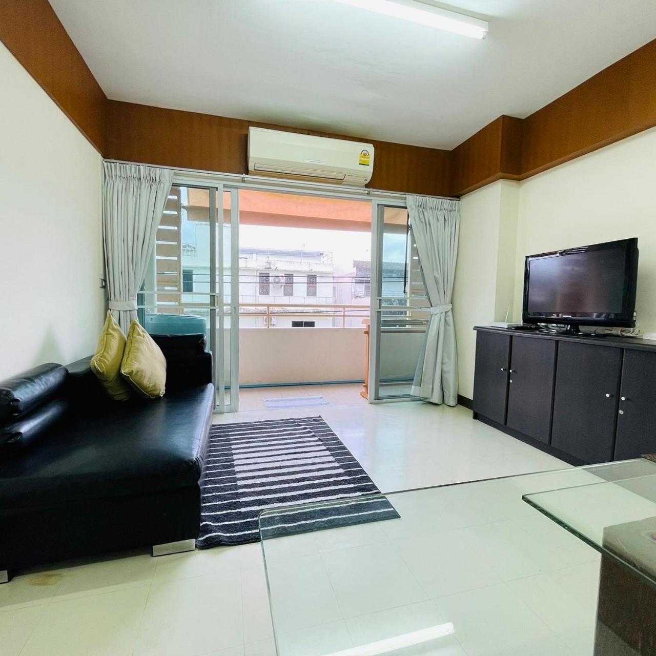 Apartment Town 2 Bedroom With Balcony-cats Friendly Phuket