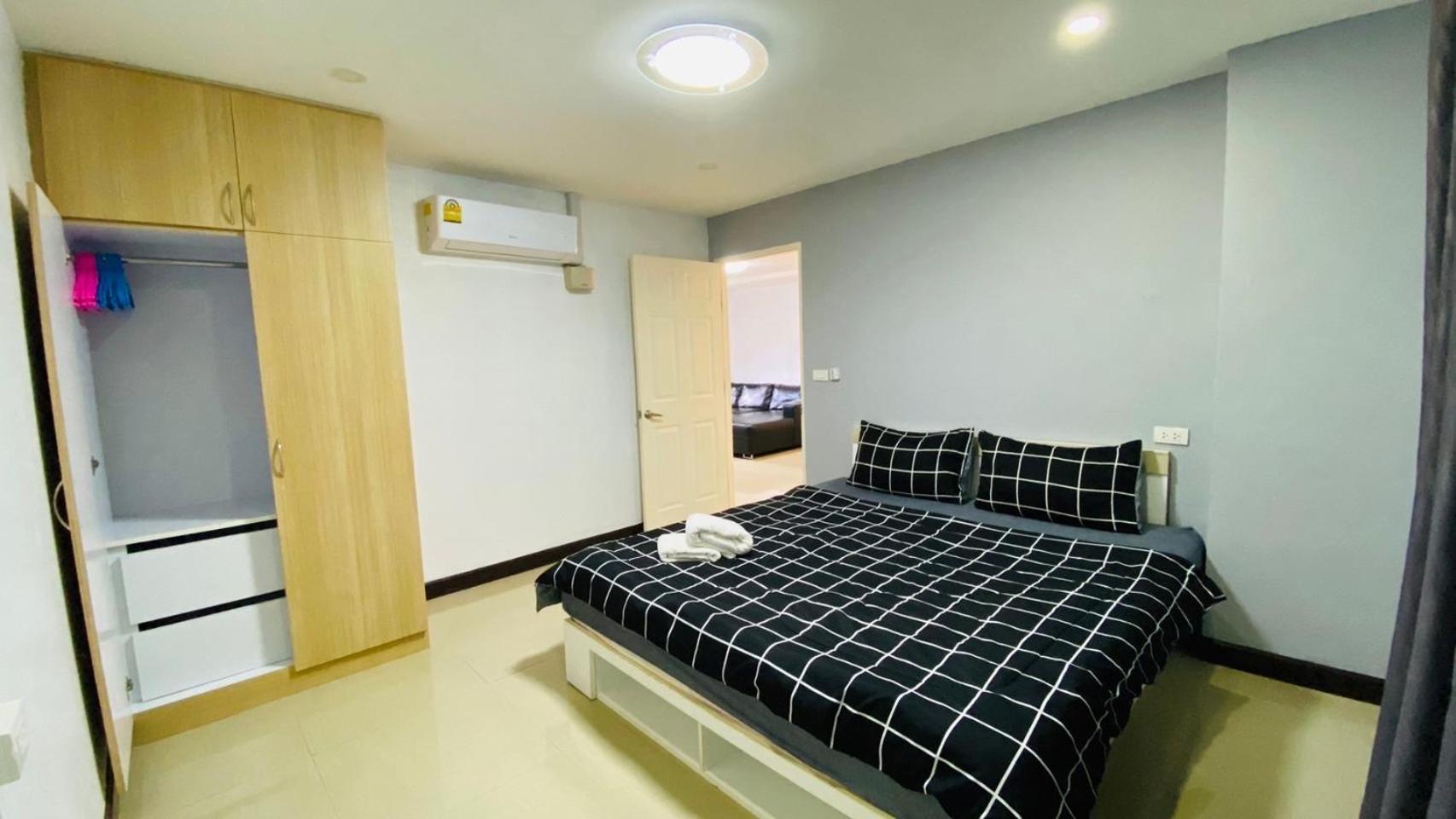 Town 2 Bedroom With Balcony-cats Friendly * Phuket