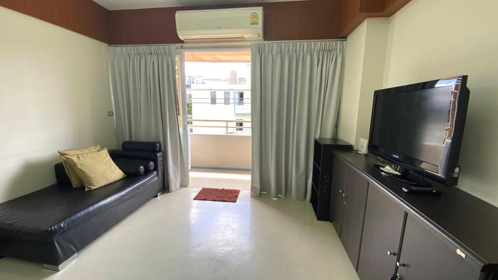 Town 2 Bedroom With Balcony-cats Friendly Apartment