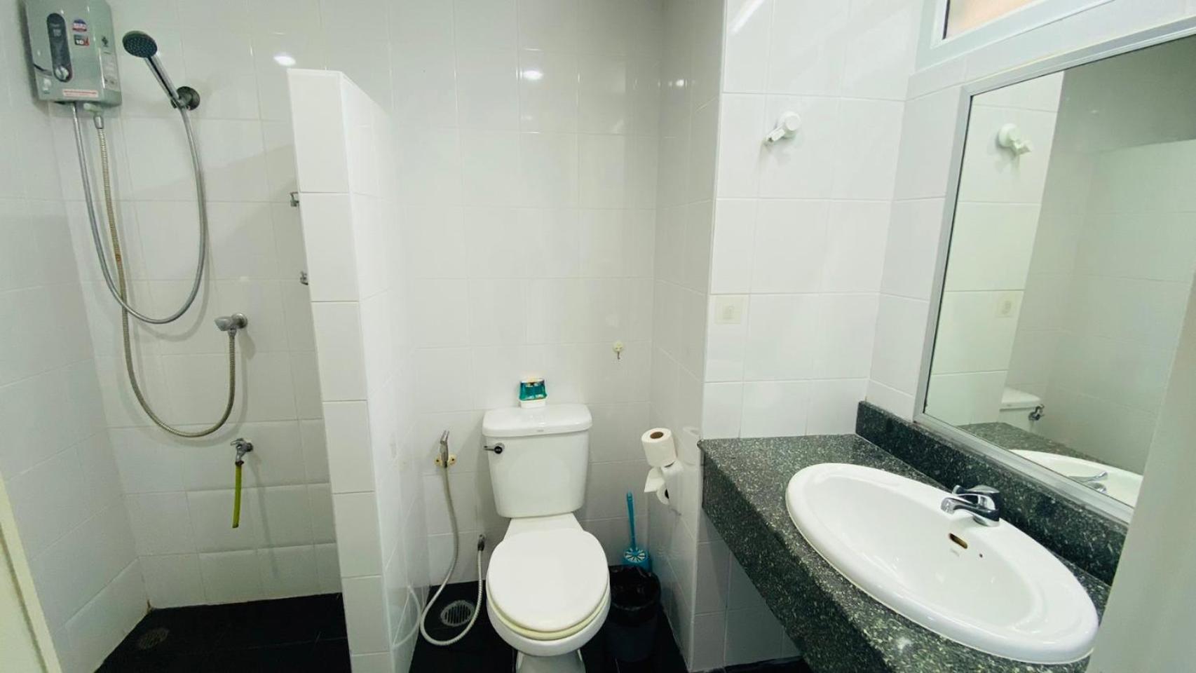 Apartment Town 2 Bedroom With Balcony-cats Friendly Phuket